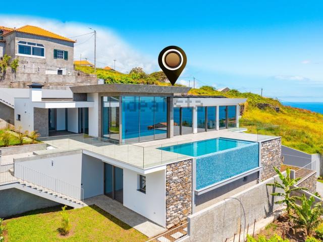 Moradia venda em Estreito Da Calheta, Girão