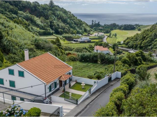 Casa venda em Açores, Água De Pau
