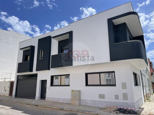 Casa venda em Faro (Sé e São Pedro), Faro
