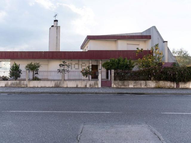 Casa venda em Ourém, Santarém