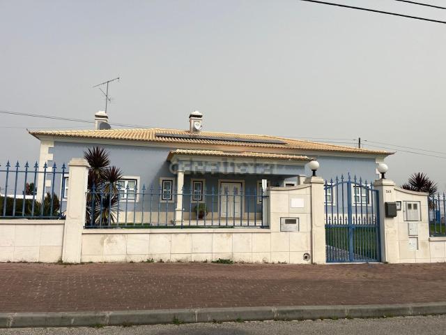 Casa venda em Paço dos Negros, Almeirim
