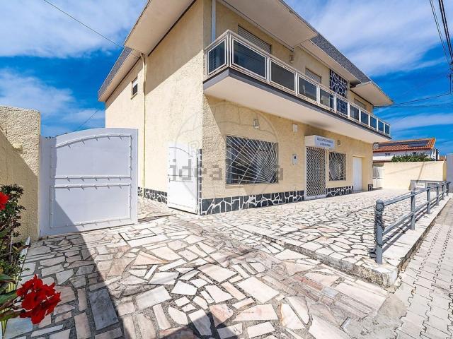 Casa venda em Fernão Ferro, Seixal