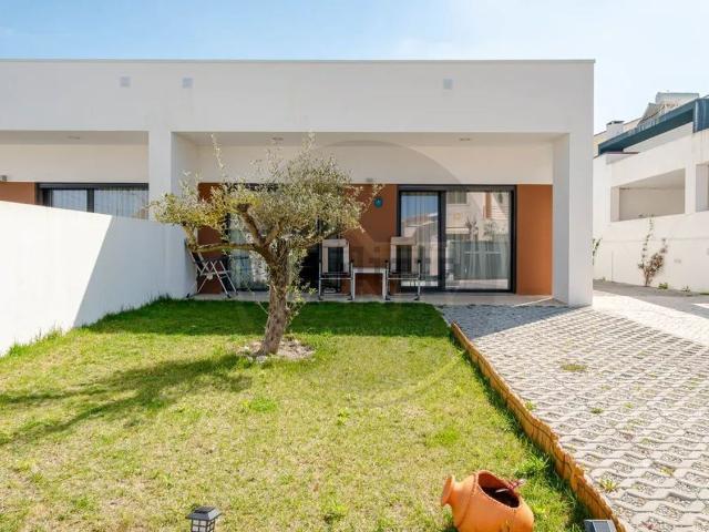 Casa venda em Fernão Ferro, Seixal