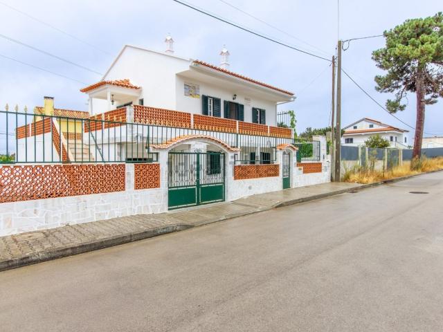 Casa venda em Fernão Ferro, Seixal
