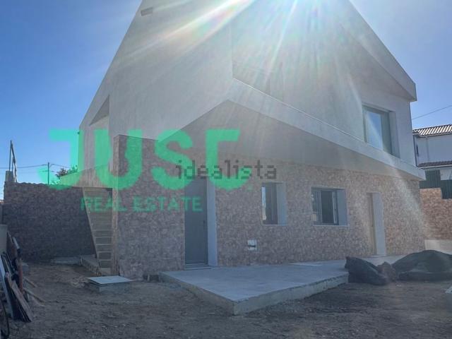 Casa venda em Fernão Ferro, Seixal