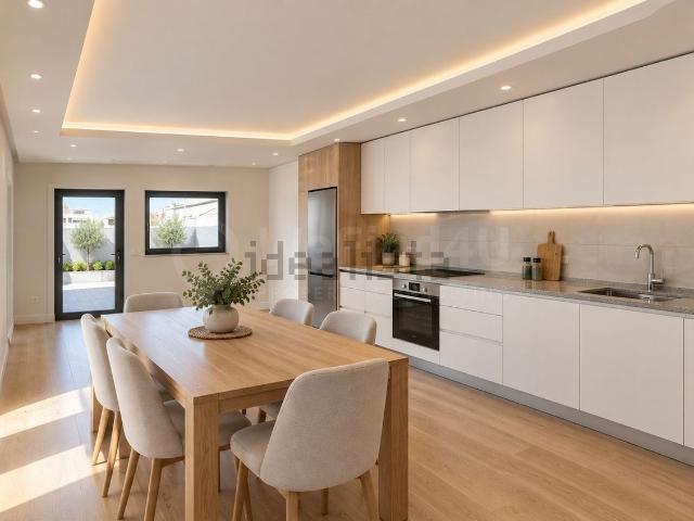 Casa venda em Fernão Ferro, Seixal
