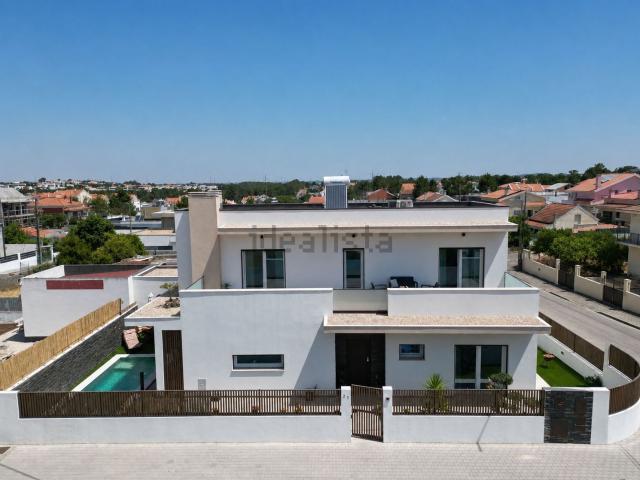 Casa venda em Seixal, Fernão Ferro