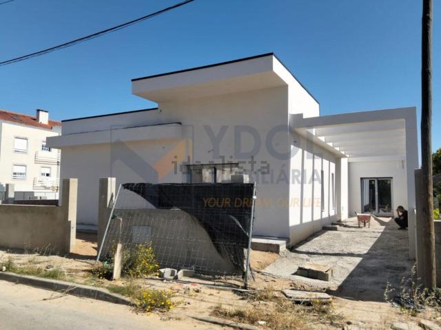 Casa venda em Fernão Ferro, Seixal