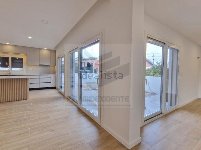 Casa venda em Seixal, Fernão Ferro