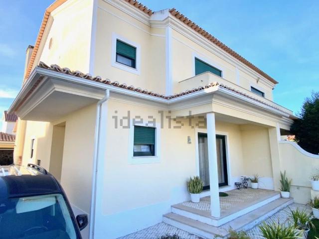 Casa venda em Fernão Ferro, Seixal