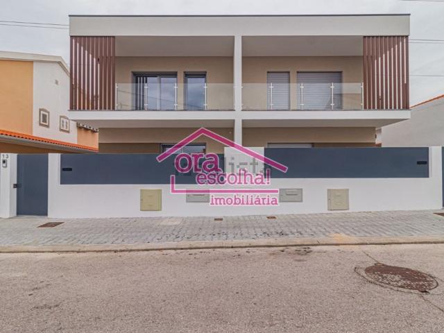 Casa venda em Redondos, Seixal