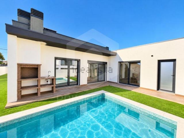 Casa venda em Fernão Ferro, Seixal