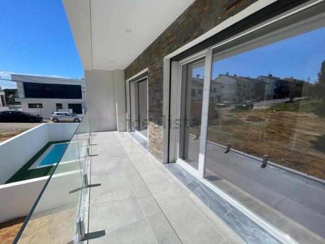 Casa venda em Fernão Ferro, Seixal