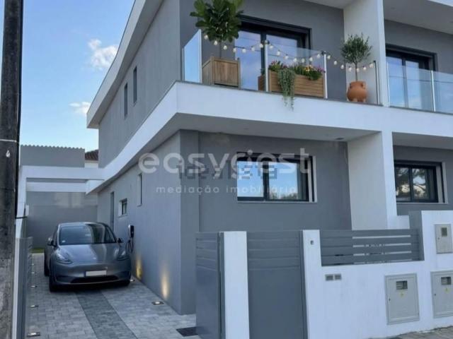 Casa venda em Seixal, Fernão Ferro