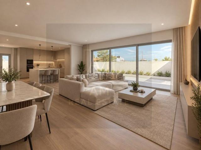 Casa venda em Fernão Ferro, Seixal