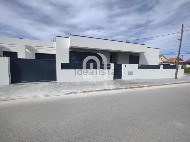 Casa venda em Fernão Ferro, Seixal