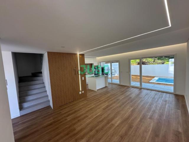 Casa venda em Seixal, Fernão Ferro