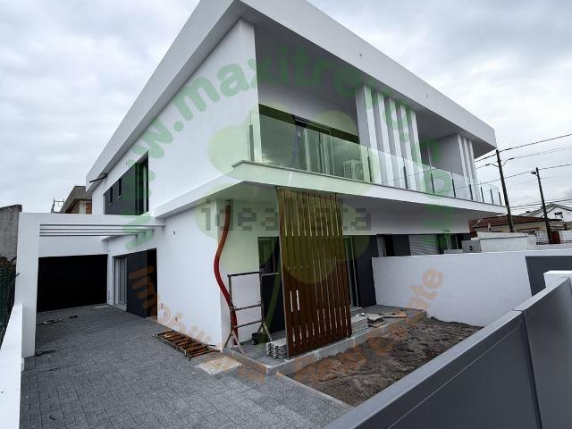 Casa venda em Seixal, Fernão Ferro