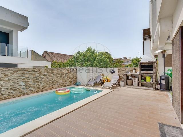 Casa venda em Seixal, Fernão Ferro