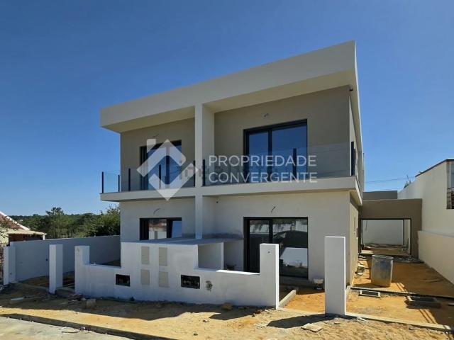 Casa venda em Fernão Ferro, Seixal