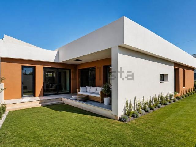 Casa venda em Fernão Ferro, Seixal