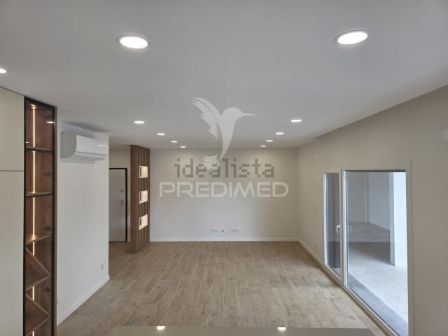 Casa venda em Fernão Ferro, Seixal