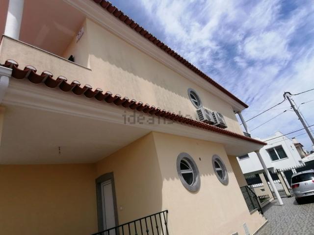 Casa venda em Fernão Ferro, Seixal