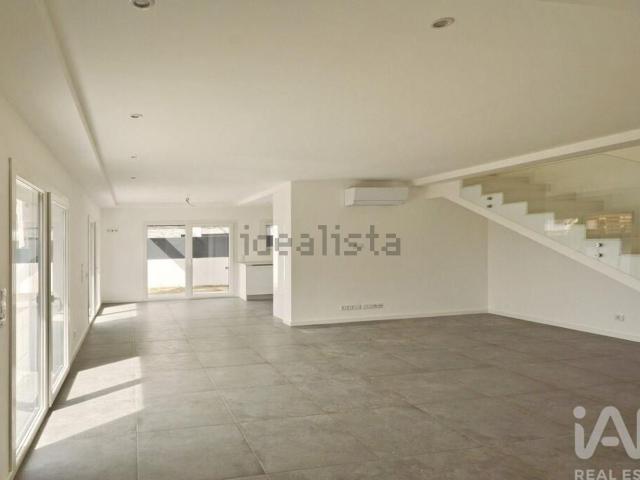 Casa venda em Fernão Ferro, Seixal