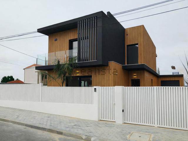 Casa venda em Seixal, Fernão Ferro