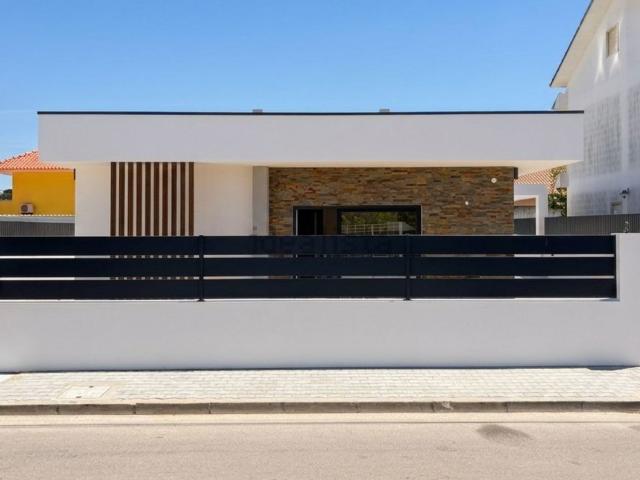 Casa venda em Fernão Ferro, Seixal
