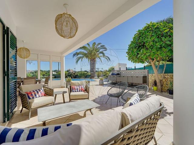 Casa venda em Cortesões, Albufeira