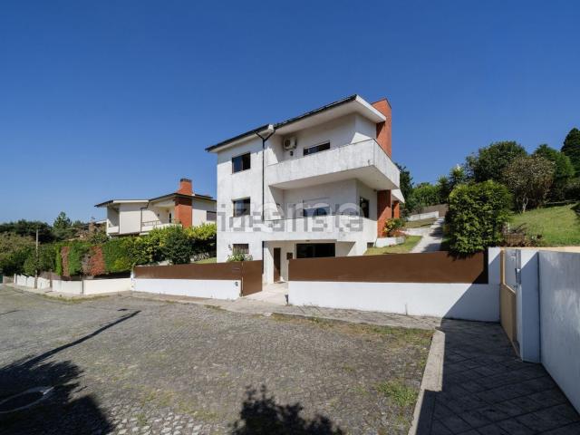 Casa venda em Ferreiros e Gondizalves, Braga