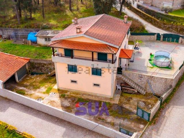 Casa venda em Redondelo, Amares