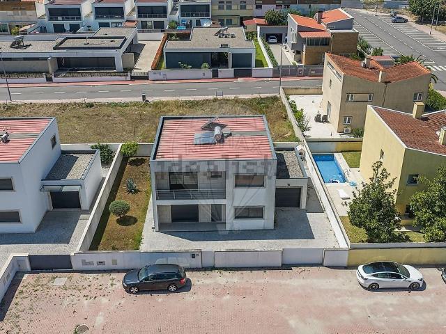 Casa venda em Póvoa De Lanhoso, Braga