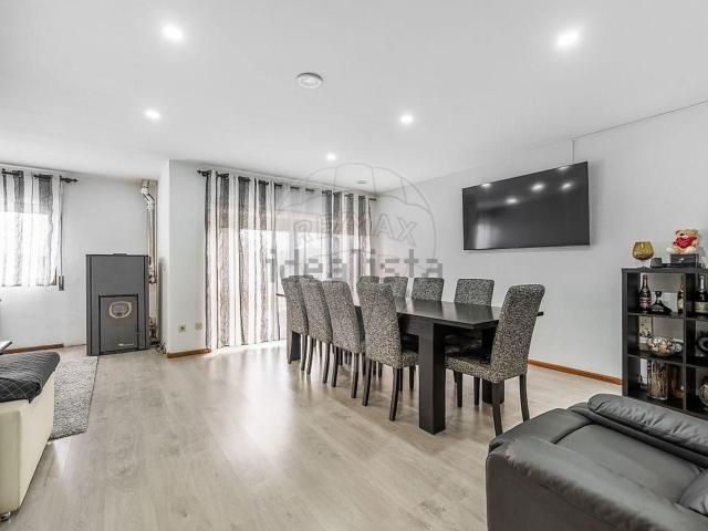 Casa venda em Póvoa De Lanhoso, Braga