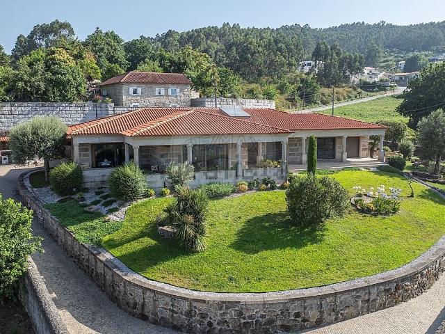 Casa venda em Póvoa De Lanhoso, Braga