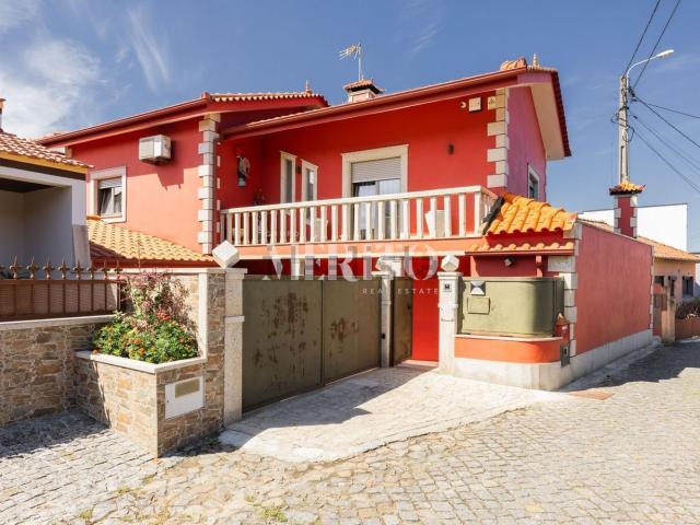 Casa venda em Galegos (Santa Maria), Arcozelo