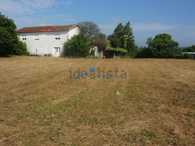 Casa venda em Gandra de Moreira, Bitarães