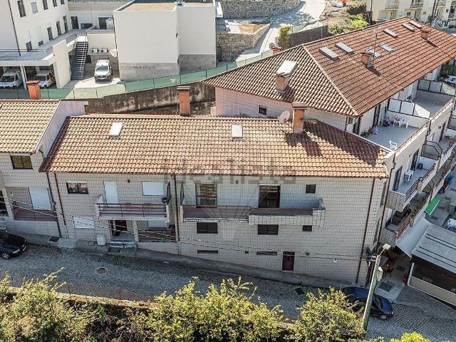Casa venda em Póvoa De Lanhoso, Braga