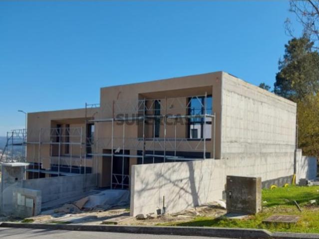 Casa venda em Póvoa De Lanhoso, Braga