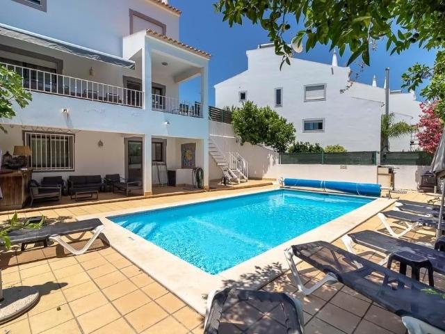 Vivenda venda em Ferragudo, Faro