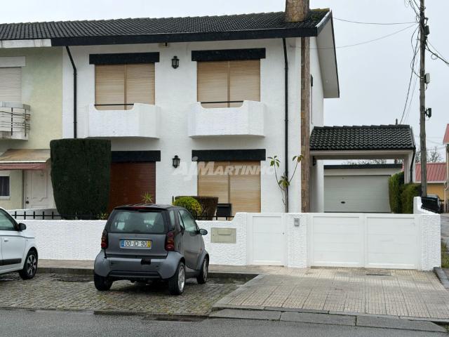 Casa alugar em Gondivai, Porto
