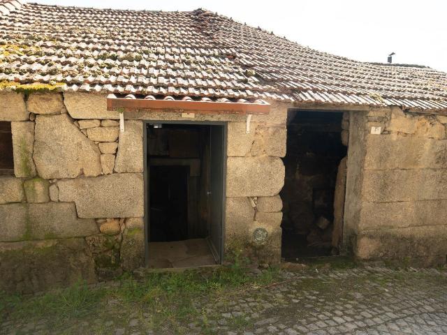 Casa venda em Braços de Cá, Castro Daire