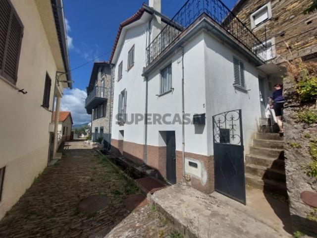 Casa venda em Carpido, Seia