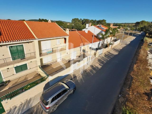 Vivenda venda em Azeitão (São Lourenço e São Simão), Setúbal