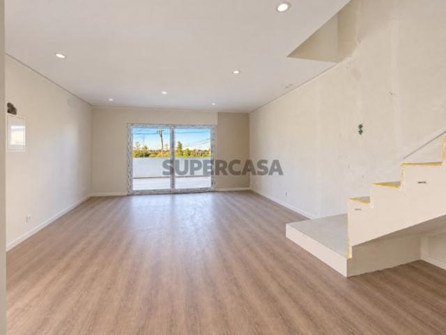 Casa venda em Fernão Ferro, Seixal