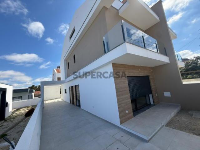Casa venda em Fernão Ferro, Seixal