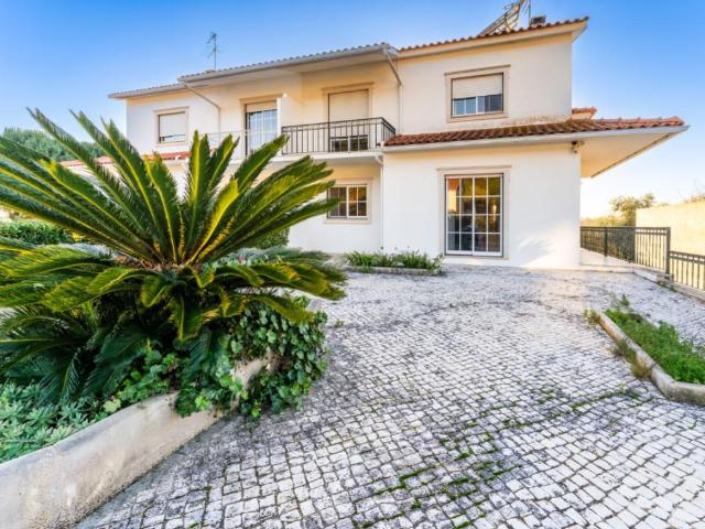Vivenda venda em Alcobaça, Leiria