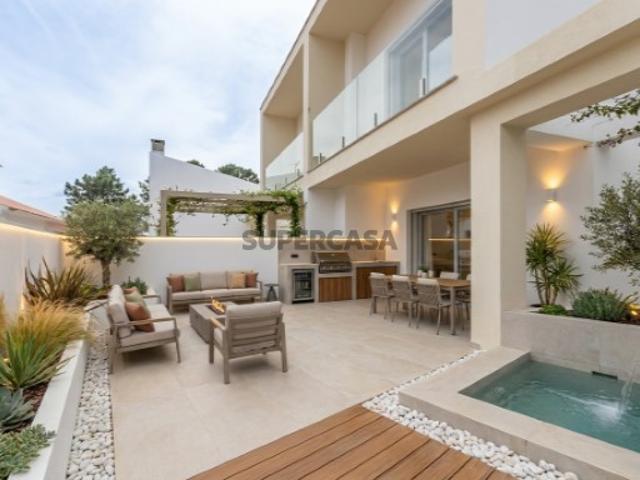 Casa venda em Fernão Ferro, Seixal