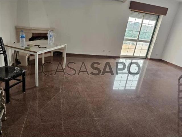 Casa alugar em Santiago Dos Velhos, Lisboa